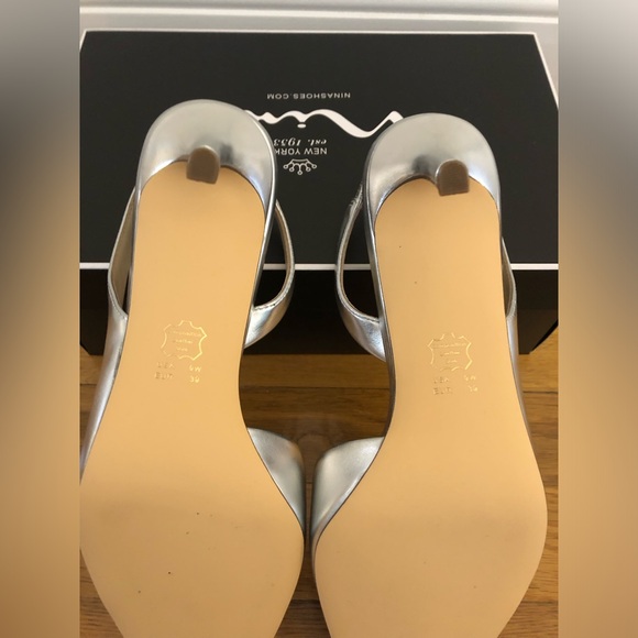 Nina Shoes NINA60S Silver Metallic Pointed-Toe Sling-Back Classic Pump - Picture 13 of 13